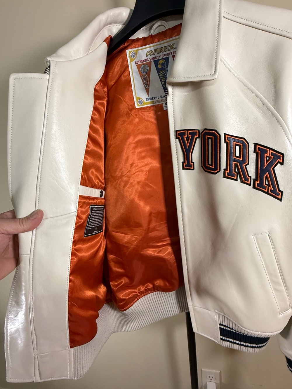 Kith x Avirex x New York Knicks Leather Jacket color Cream size Medium - Picture 10 of 13
